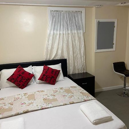 A Private Room In Queens New York Extérieur photo