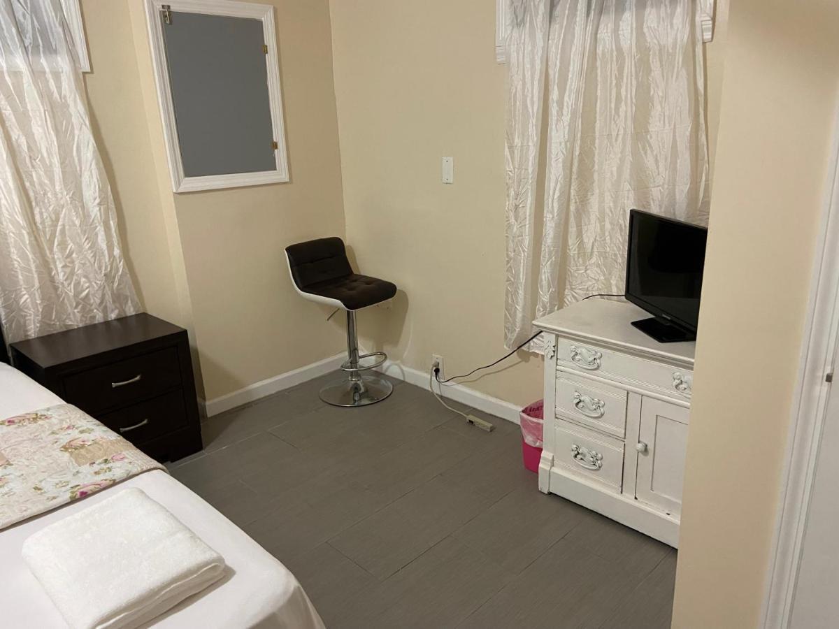 A Private Room In Queens New York Extérieur photo