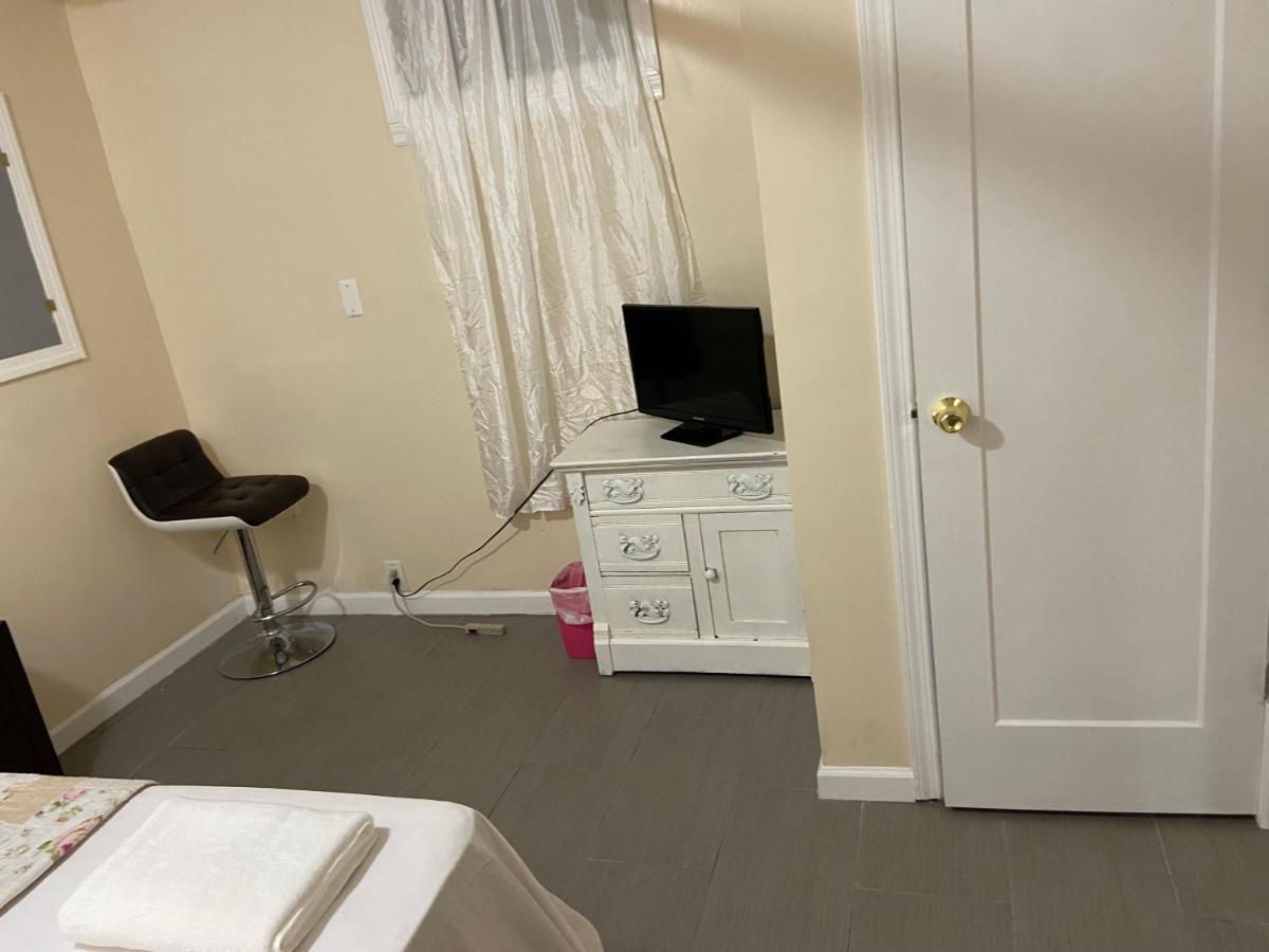 A Private Room In Queens New York Extérieur photo