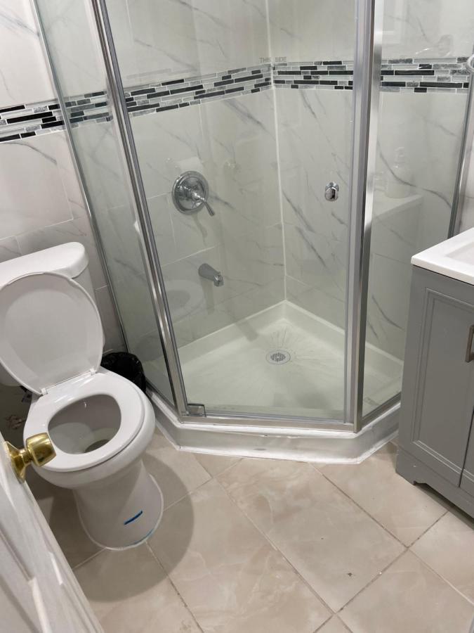 A Private Room In Queens New York Extérieur photo